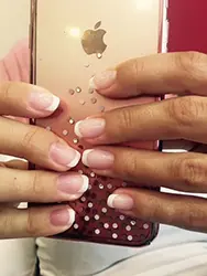 paznokcie french manicure